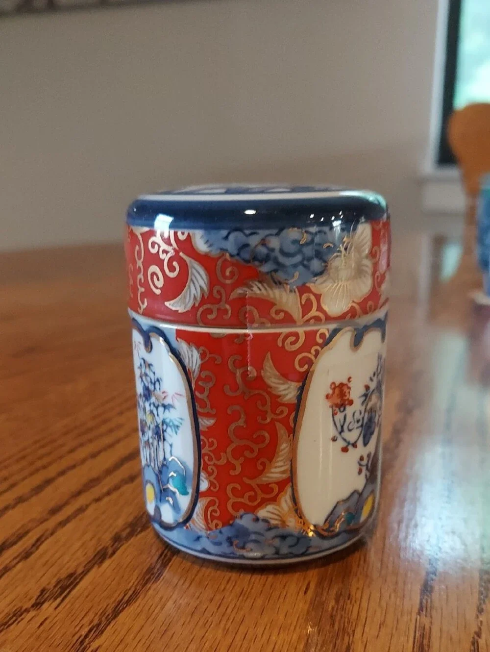 Vintage Japanese Imperial IMARI Jar With Lid